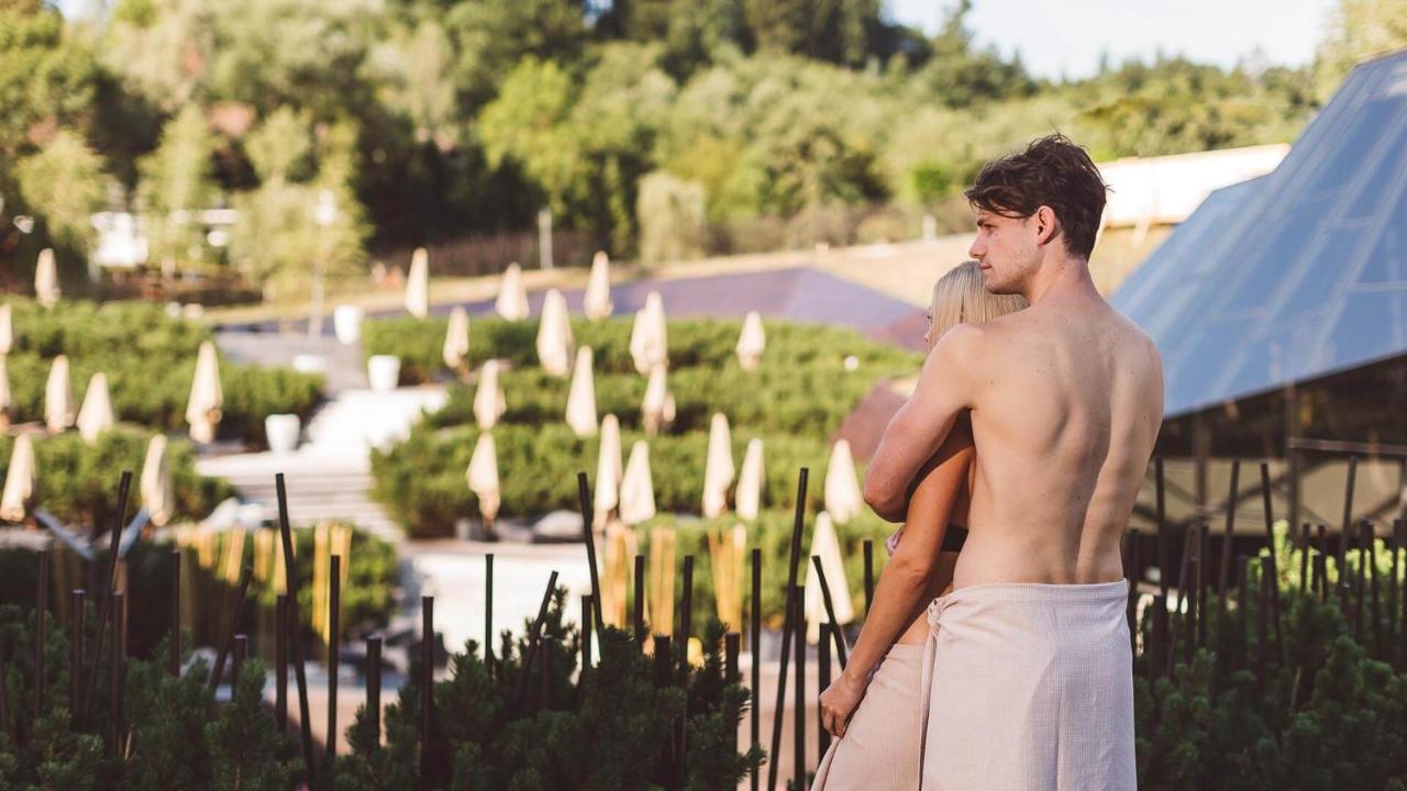 Terme Olimia - Aparthotel Rosa Podčetrtek Exteriör bild