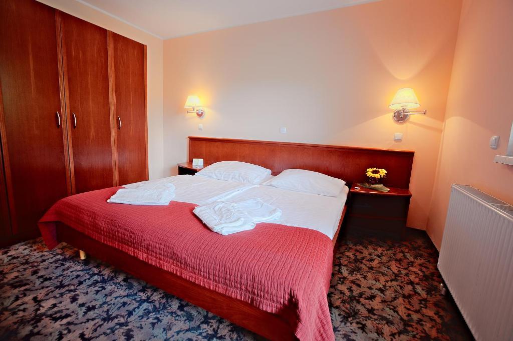 Terme Olimia - Aparthotel Rosa Podčetrtek Exteriör bild